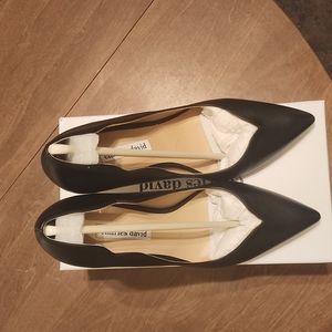 Black leather pumps...never worn
